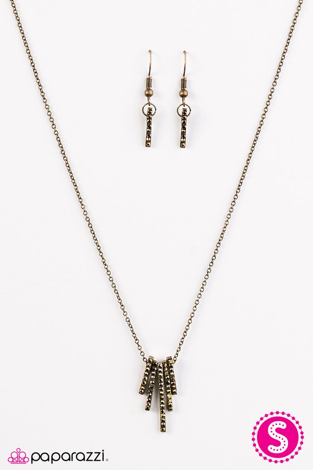 Paparazzi ♥ Urban Scene - Brass ♥ Necklace