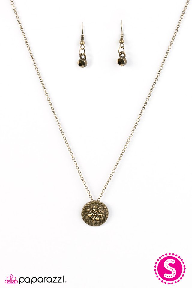 Paparazzi ♥ Night Stars - Brass ♥ Necklace-product_sku