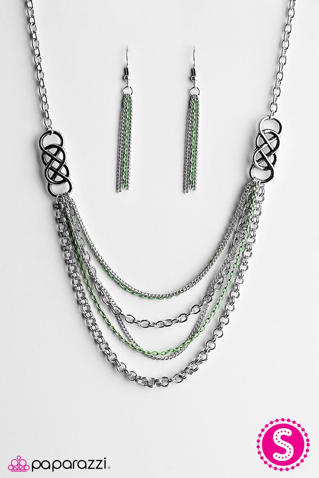 Paparazzi ♥ Infinite Color - Green ♥ Necklace