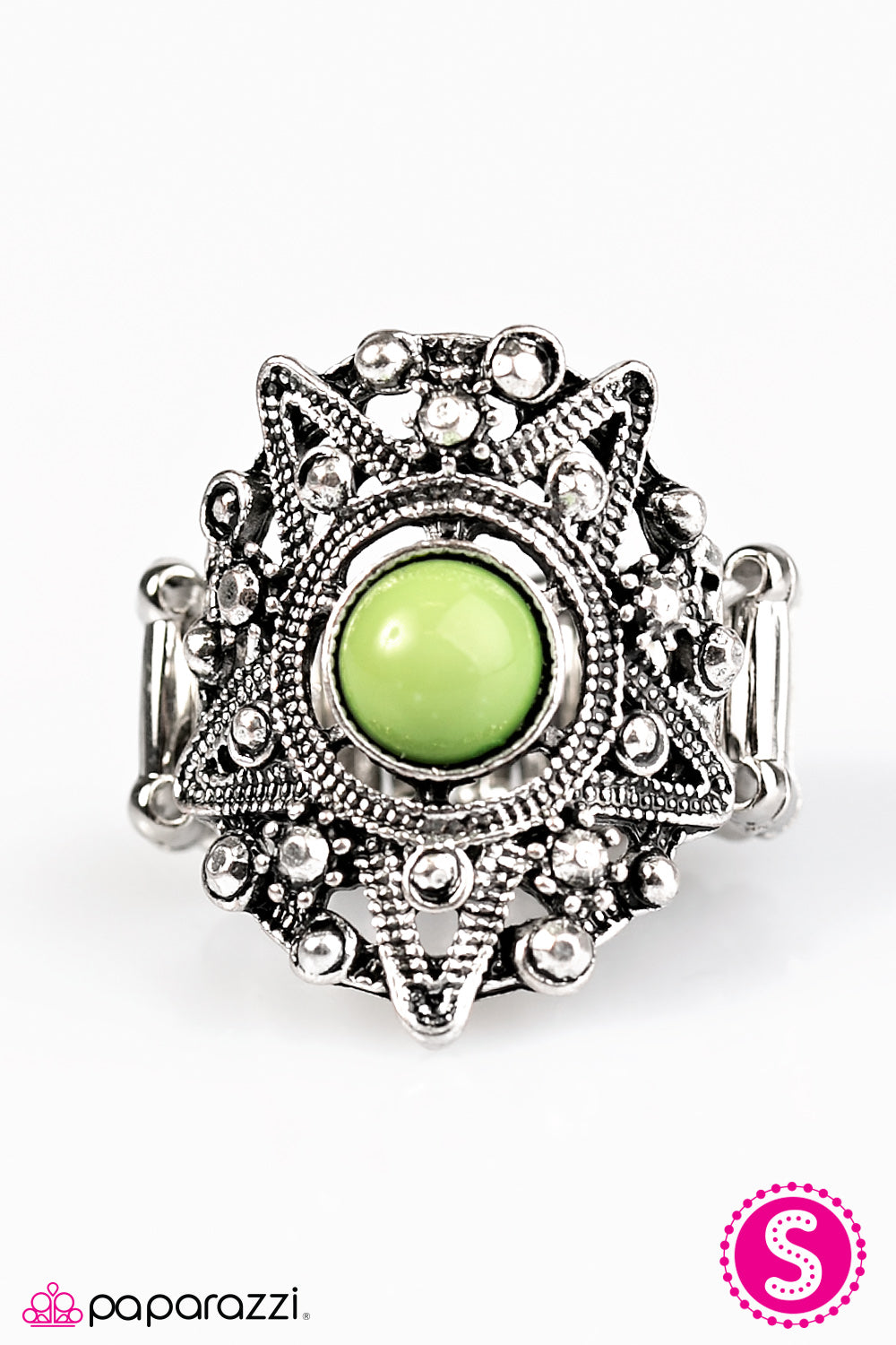 Paparazzi ♥ Megastar - Green ♥ Ring