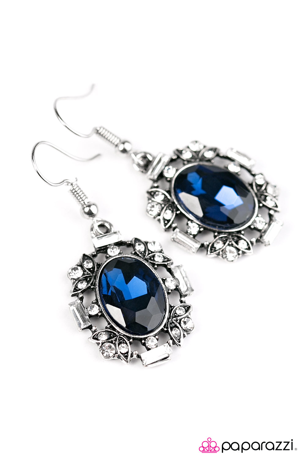 Paparazzi ♥ Timelessly Titanic - Blue ♥ Earrings