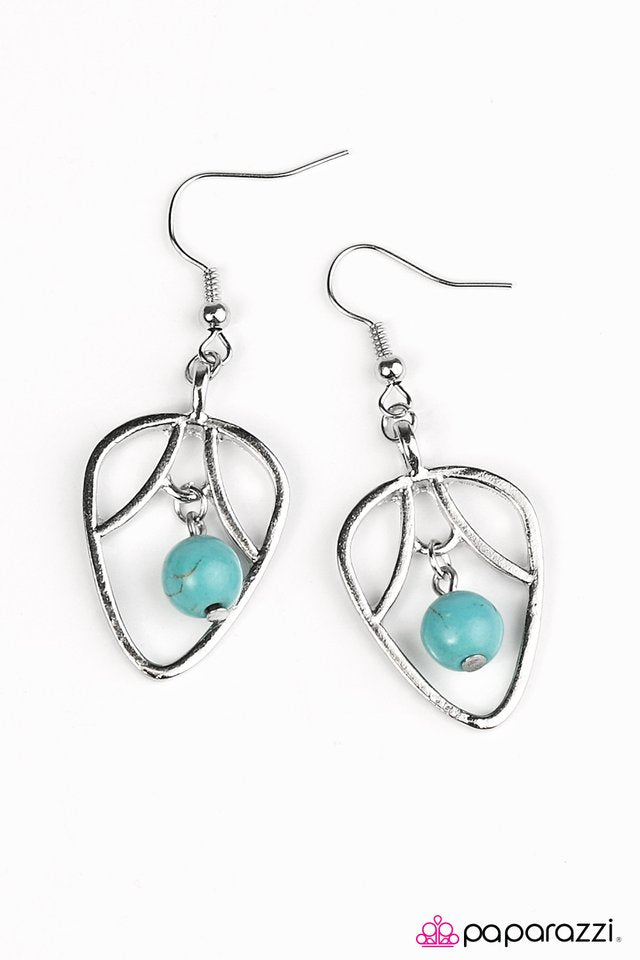 Paparazzi ♥ Jitterbug - Blue ♥ Earrings