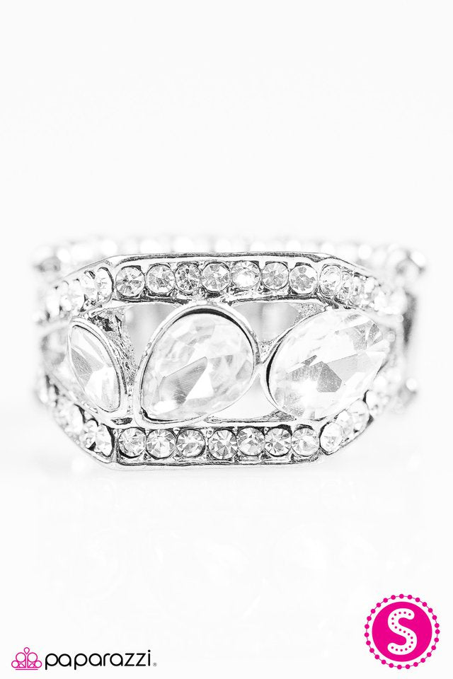 Paparazzi ♥ ROYAL Til The End - White ♥ Ring