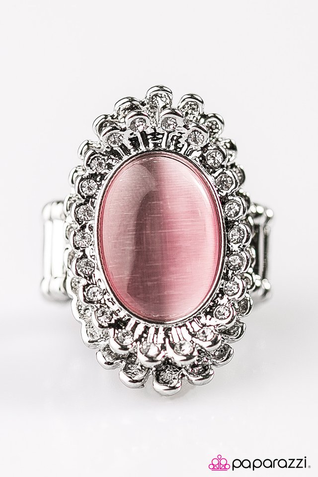 Paparazzi ♥ Frozen Wonderland - Pink ♥ Ring