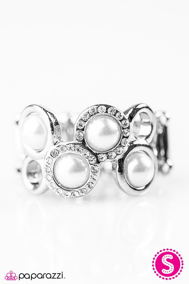 Paparazzi ♥ Sparkle and Stilettos - White ♥ Ring