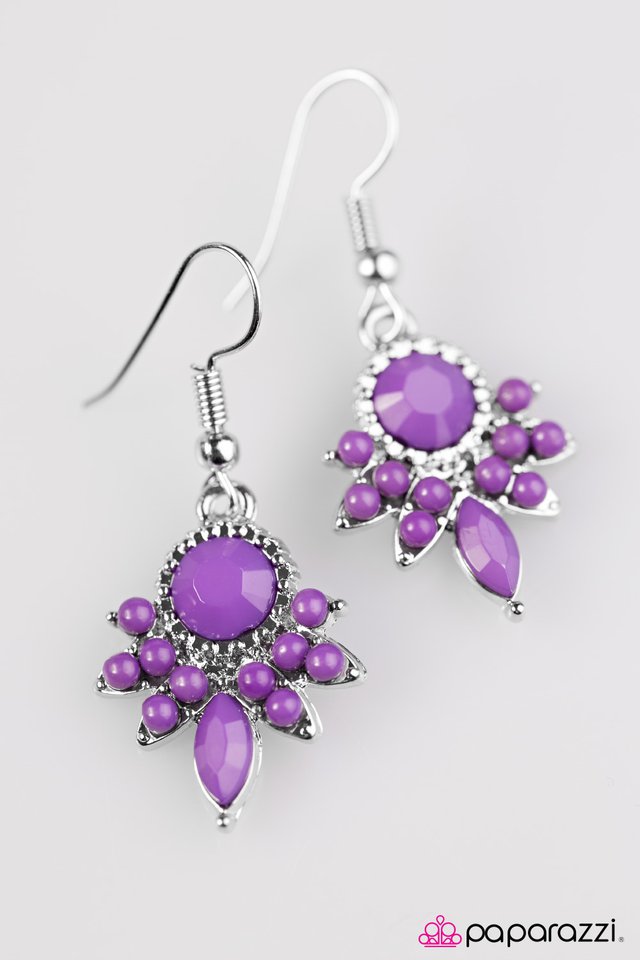 Paparazzi ♥ Palm Beach Party - Purple ♥ Earrings