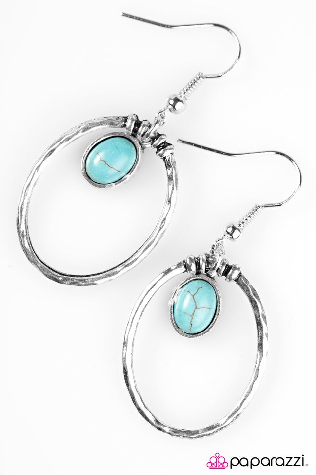 Paparazzi ♥ The WEST Is Yet To Come - Blue ♥ Earrings
