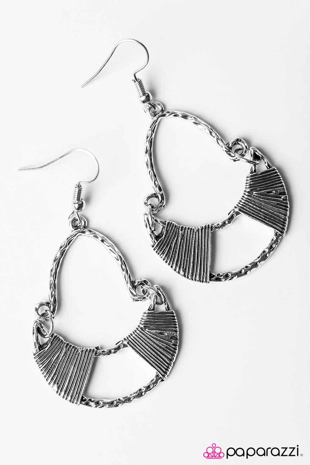 Paparazzi ♥ Rustic Radiance - Silver ♥ Earrings