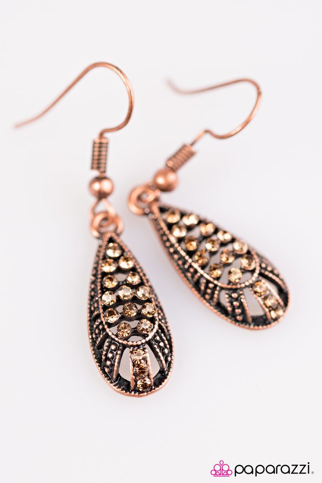 Paparazzi ♥ Dropping Perfection - Copper ♥ Earrings
