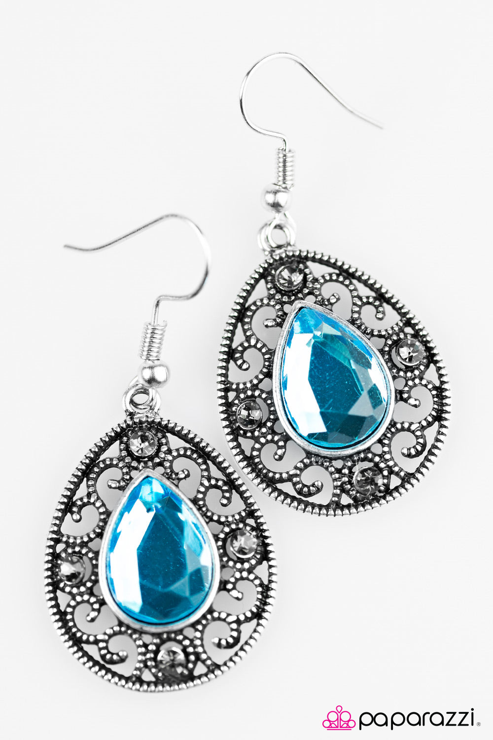 Paparazzi ♥ Queen Monarch - Blue ♥ Earrings