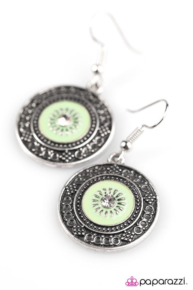 Paparazzi ♥ Candid Kansas - Green ♥ Earrings-product_sku