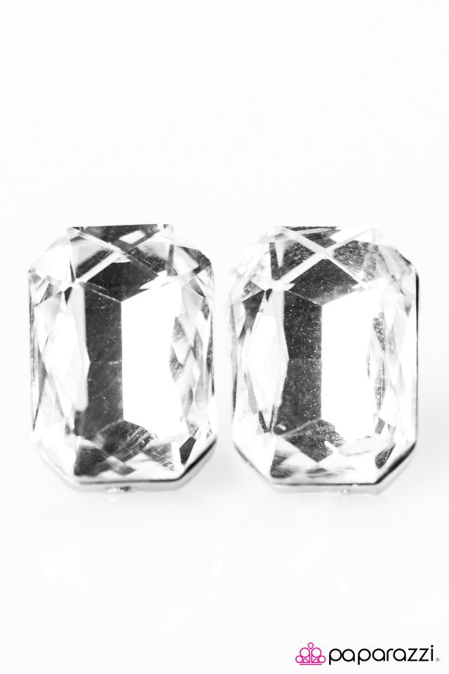 Paparazzi ♥ Fashion Icon - White Post ♥ Post Earrings