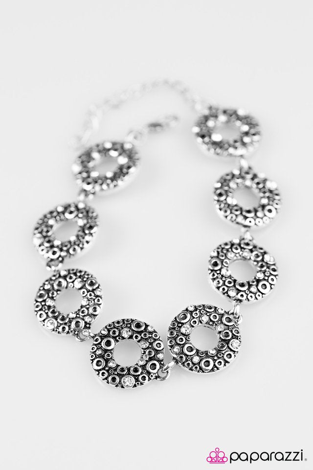 Paparazzi ♥ Omega Shine - White ♥ Bracelet