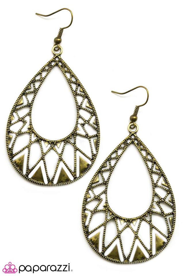 Paparazzi ♥ Acutely Aztec - Brass ♥ Earrings