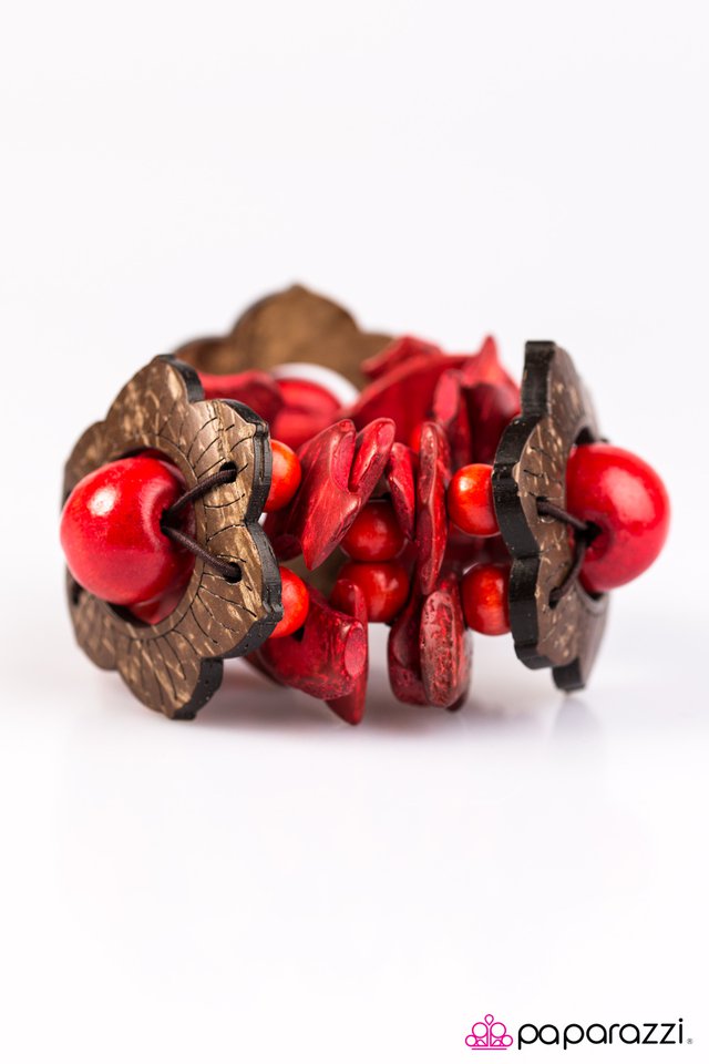 Paparazzi ♥ Bloomin Bali - Red ♥ Bracelet