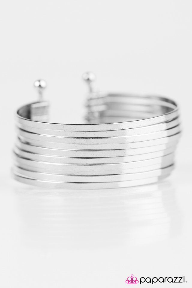 Paparazzi ♥ Queen Of The Gypsies - Silver ♥ Bracelet-product_sku