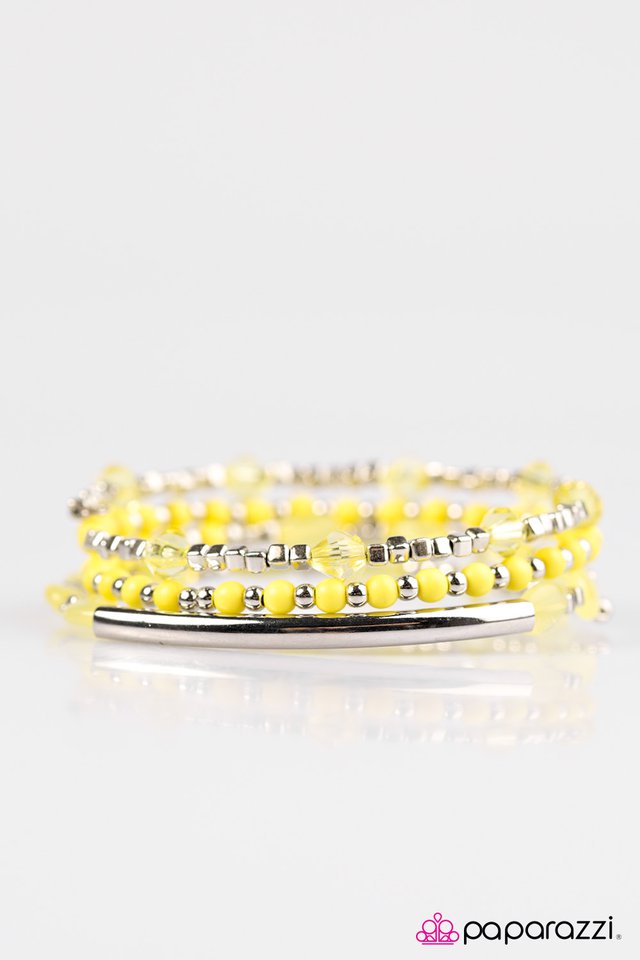 Paparazzi ♥ Tiki Twist - Yellow ♥ Bracelet