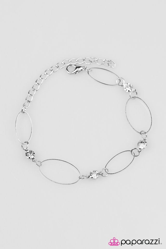 Paparazzi ♥ Top Class - White ♥ Bracelet
