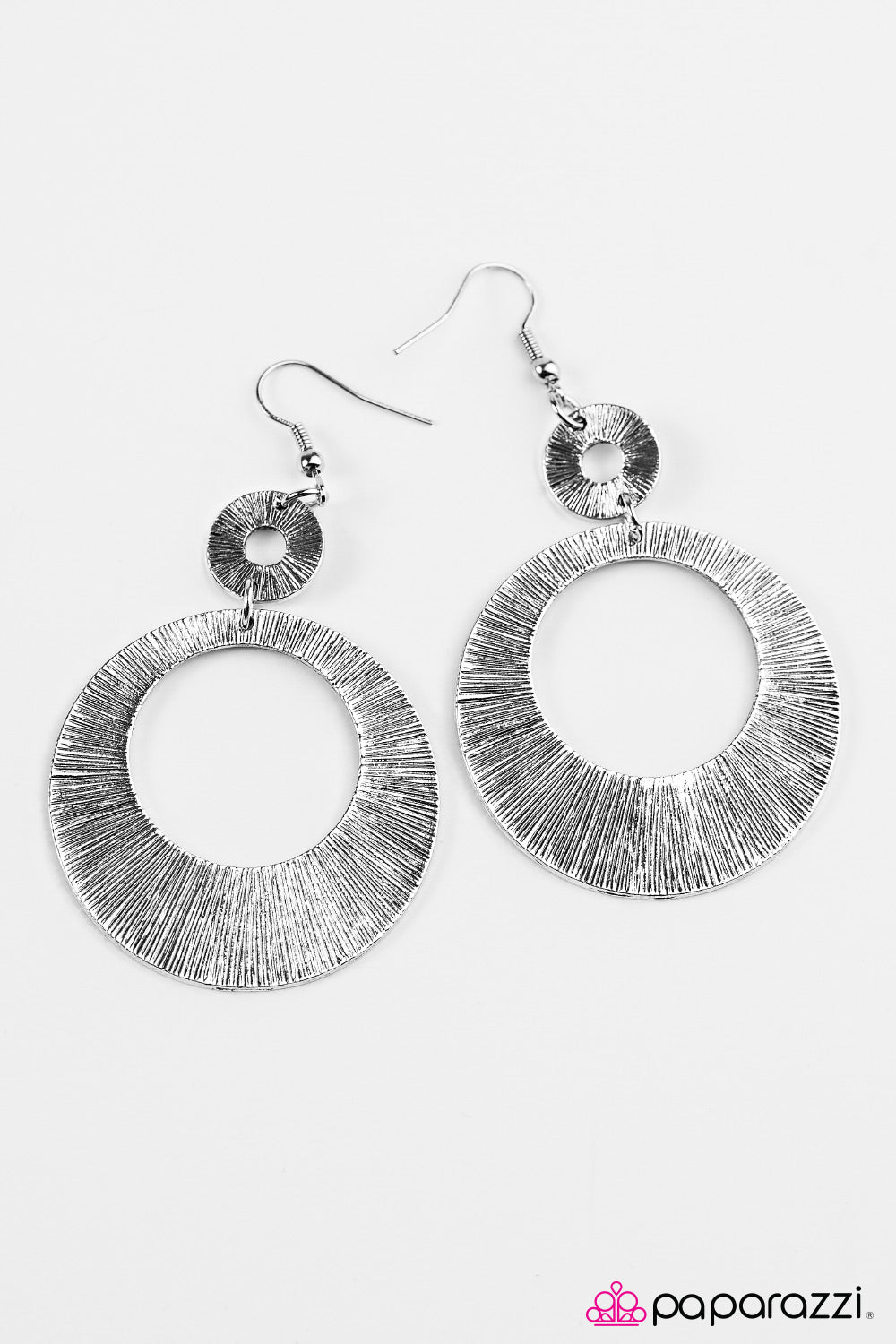 Paparazzi ♥ Winner Shimmer - Silver ♥ Earrings