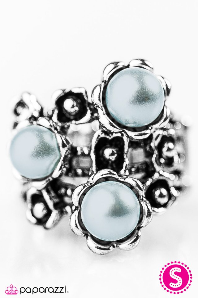 Paparazzi ♥ Bouquet Botanical - Blue ♥ Ring
