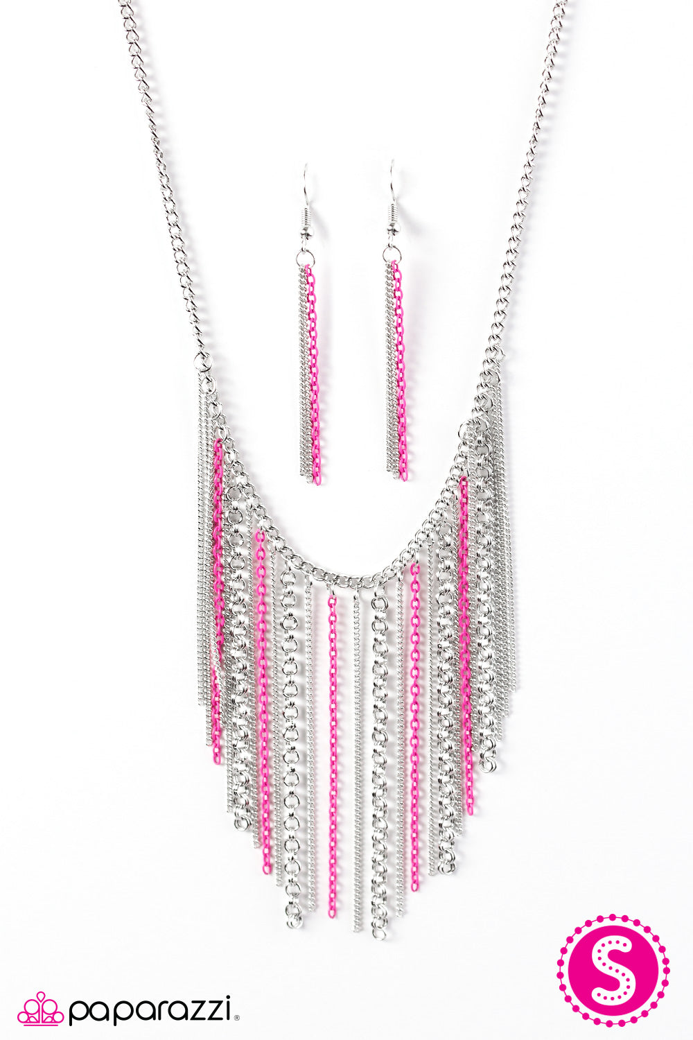 Paparazzi ♥ Dare To Be Different - Pink ♥ Necklace