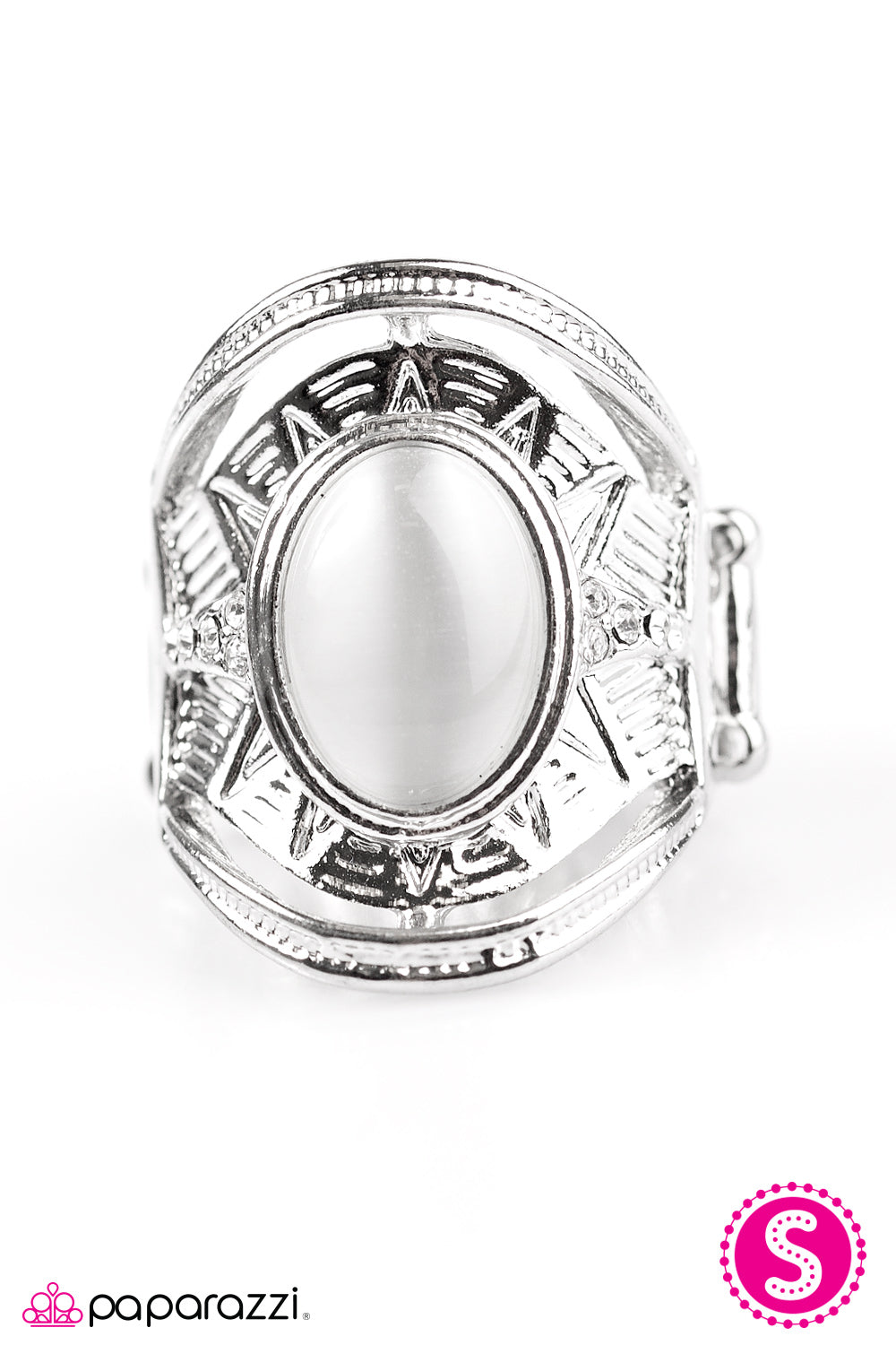 Paparazzi ♥ Summer Blaze - White ♥ Ring