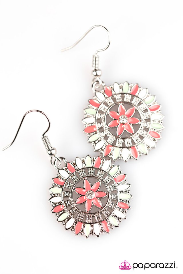 Paparazzi ♥ Primrose Pinwheels - Multi ♥ Earrings