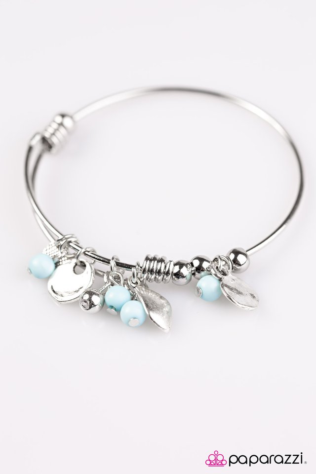 Paparazzi ♥ Sea Seeker - Blue ♥ Bracelet