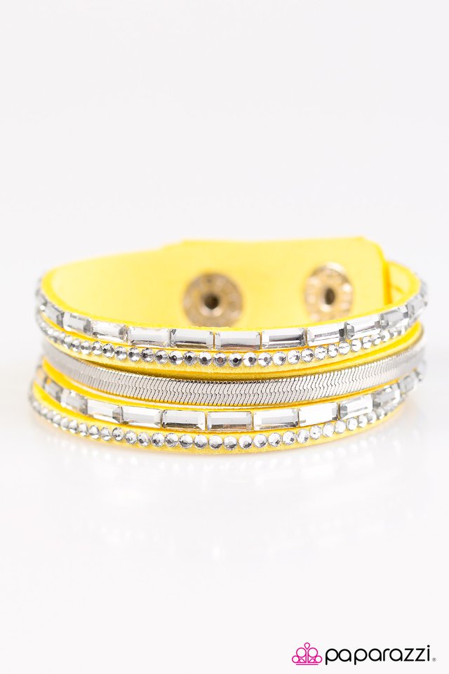 Paparazzi ♥ Hit the Lights - Yellow ♥ Bracelet