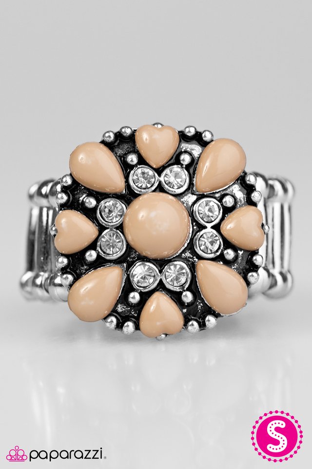 Paparazzi ♥ Fiji Flowers - Brown ♥ Ring