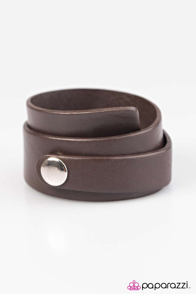 Paparazzi ♥ Wraparound Wayfarer ♥ Bracelet