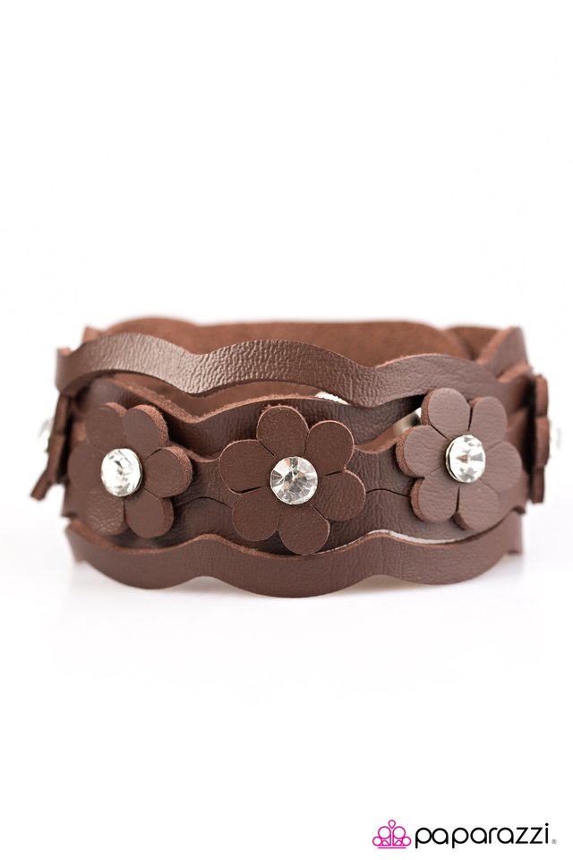 Paparazzi ♥ DAISY In Love - Brown ♥ Bracelet-product_sku