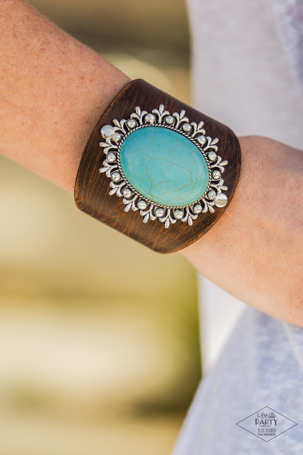 Paparazzi ♥ Born Out West ♥ Bracelet
