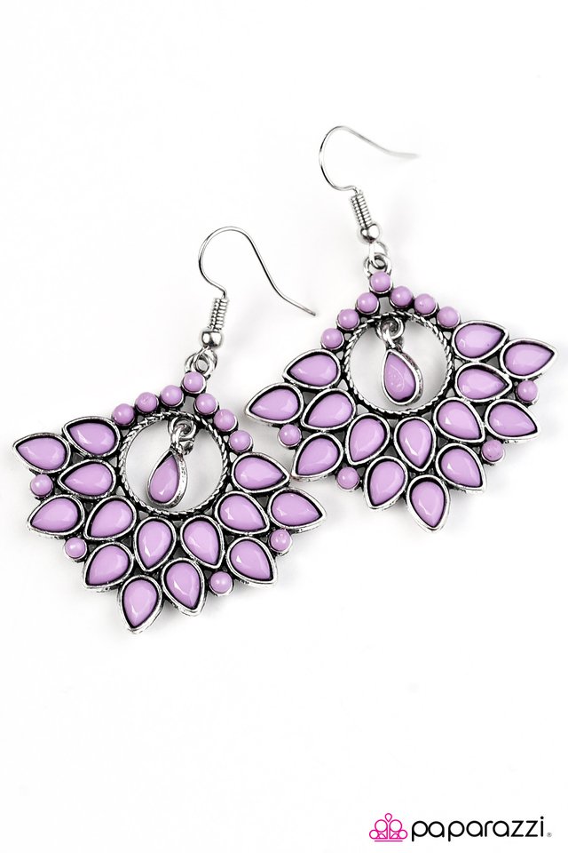 Paparazzi ♥ Isla Bella - Purple ♥ Earrings