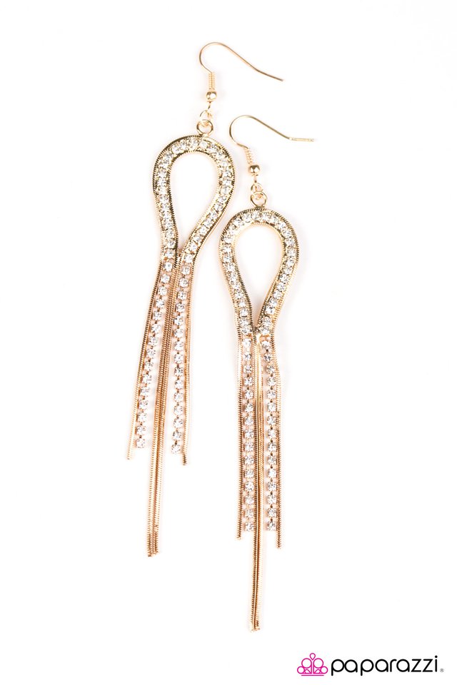 Paparazzi ♥ Dallas Diva - Gold ♥ Earrings