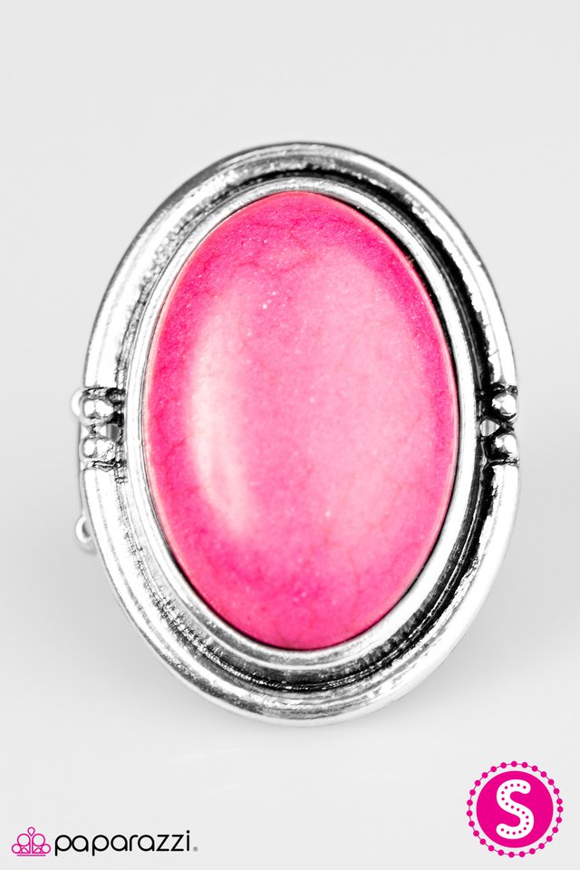Paparazzi ♥ A Rolling SANDSTONE - Pink ♥ Ring