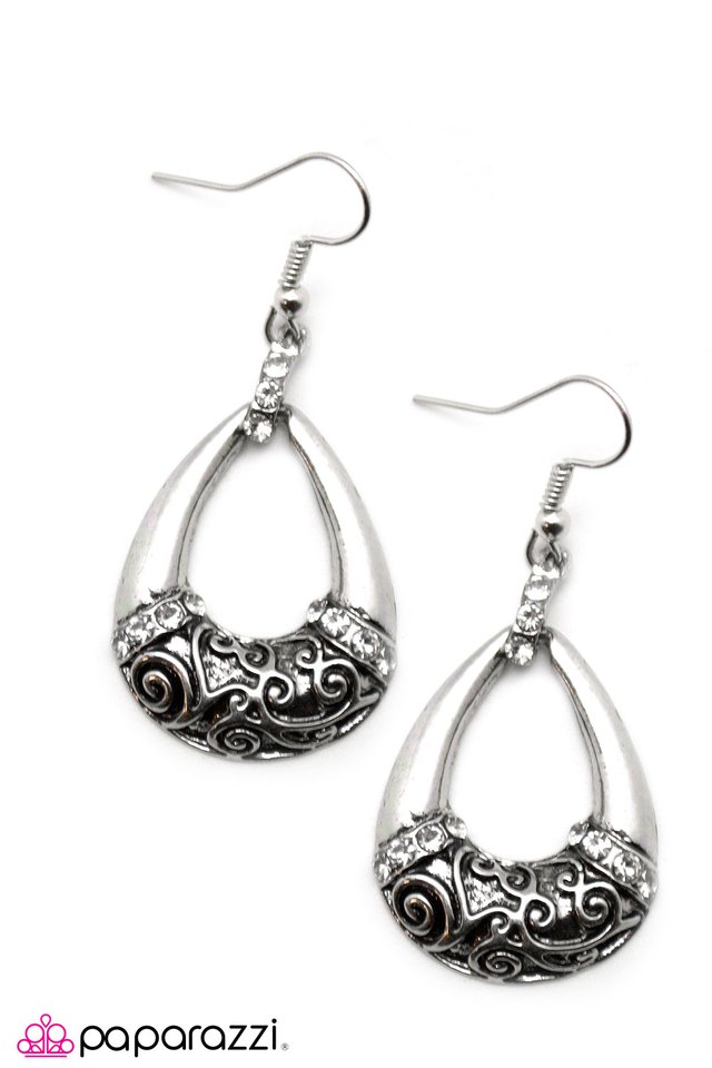 Paparazzi ♥ May I Have This Dance? - Silver ♥ Earrings