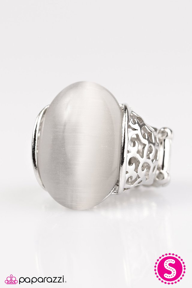 Paparazzi ♥ Midnight Moonwalk - Silver ♥ Ring