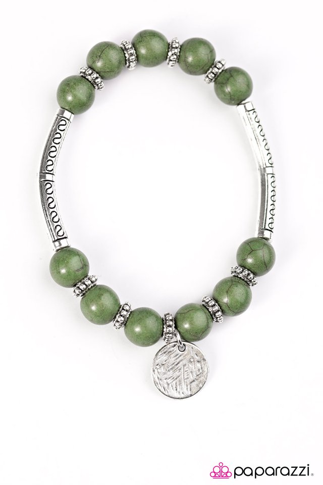 Paparazzi ♥ Stomping Ground - Green ♥ Bracelet