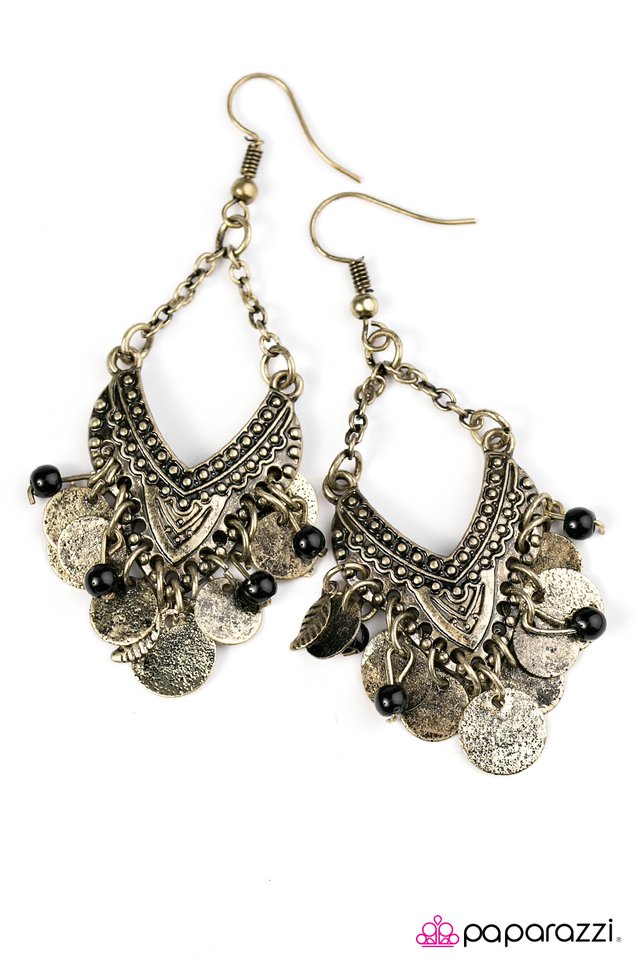 Paparazzi ♥ Island Vibes - Brass ♥ Earrings
