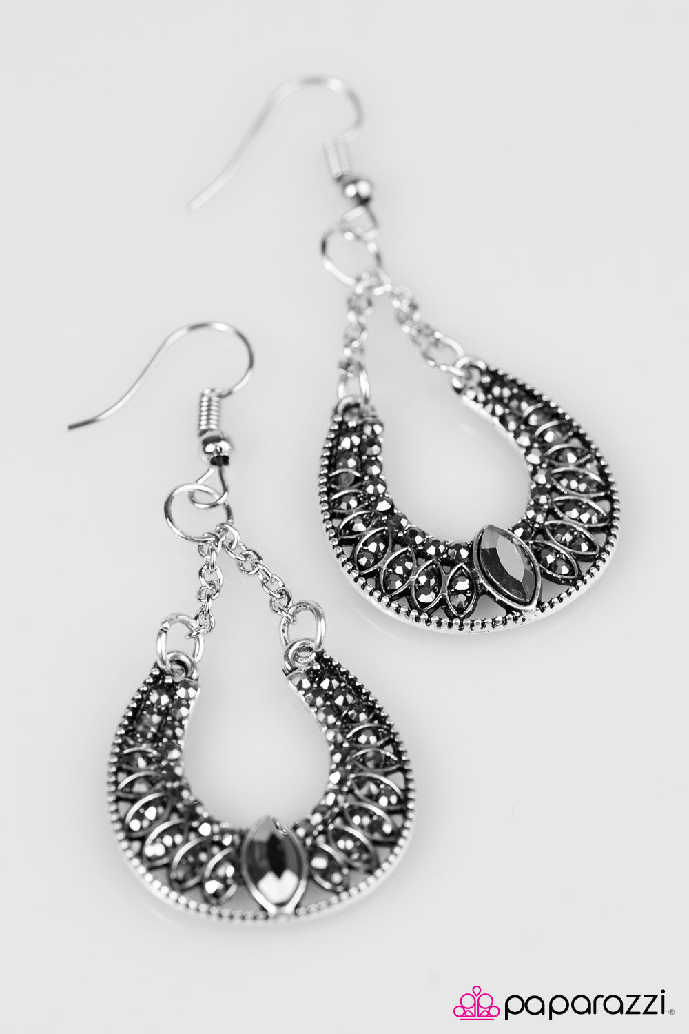 Paparazzi ♥ Dallas Lights - Silver ♥ Earrings