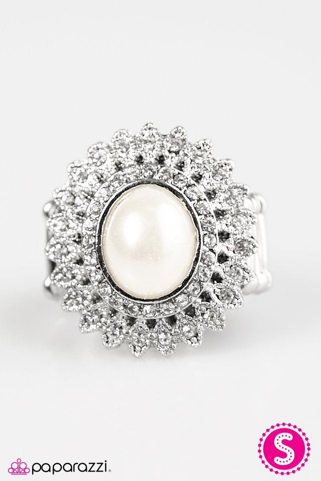 Paparazzi ♥ Born To Shine - White ♥ Ring