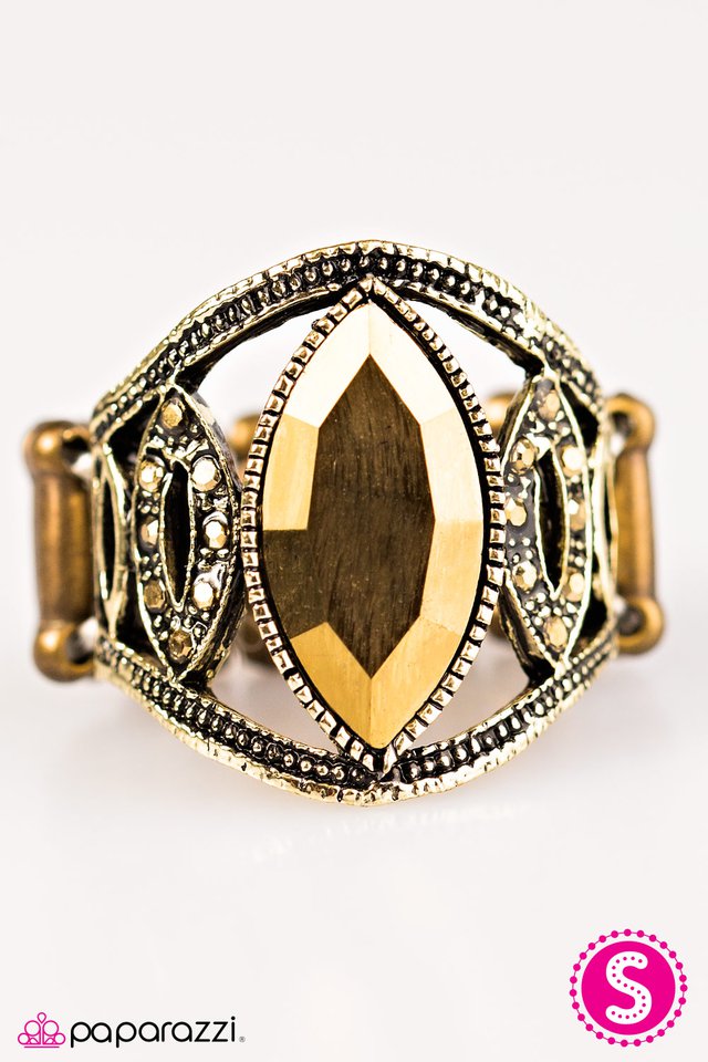 Paparazzi ♥ Ill Have A Martini - Brass ♥ Ring