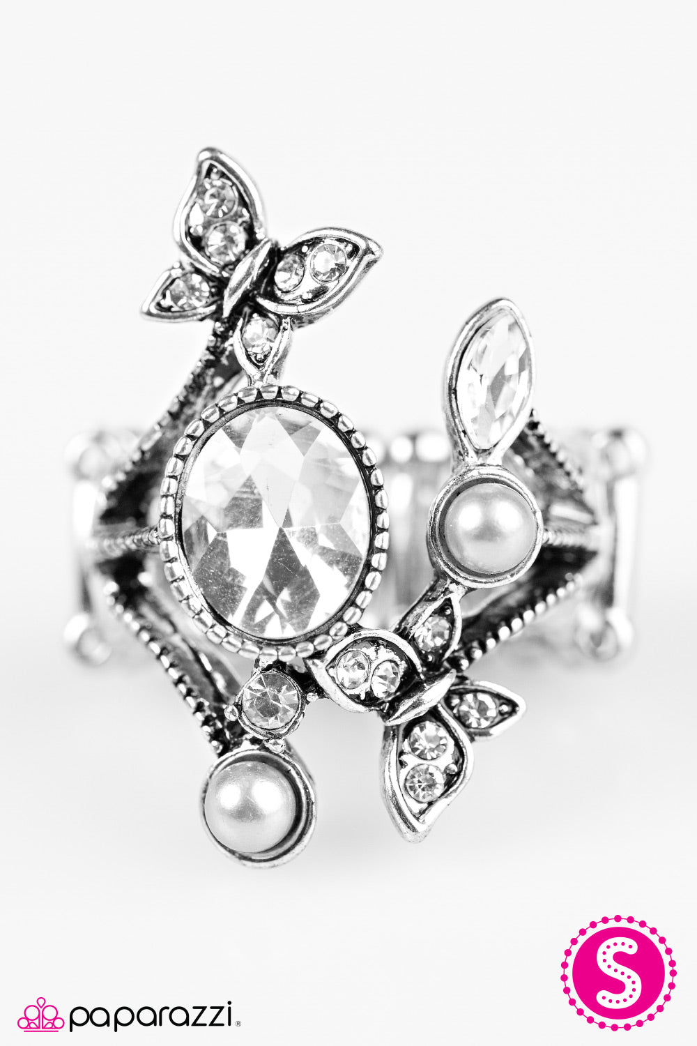 Paparazzi ♥ Bay Beauty - Silver ♥ Ring