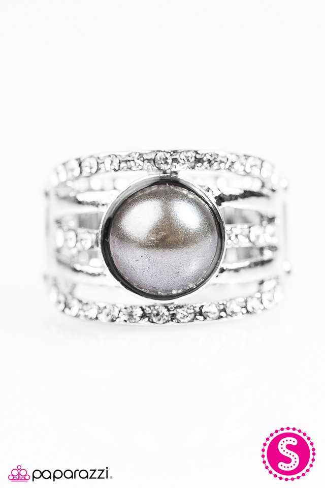 Paparazzi ♥ Taste Of Refinement - Silver ♥ Ring