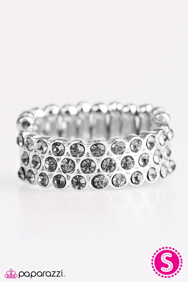 Paparazzi ♥ Champagne and Candlelight - Silver ♥ Ring