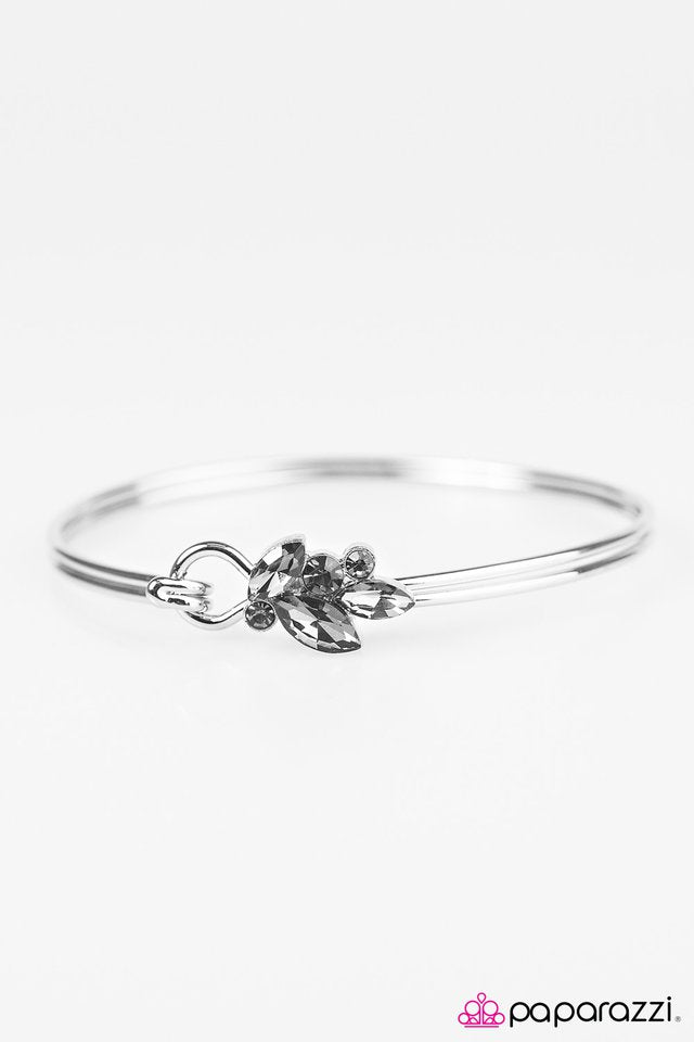 Paparazzi ♥ Glitter Of My Dreams - Silver ♥ Bracelet