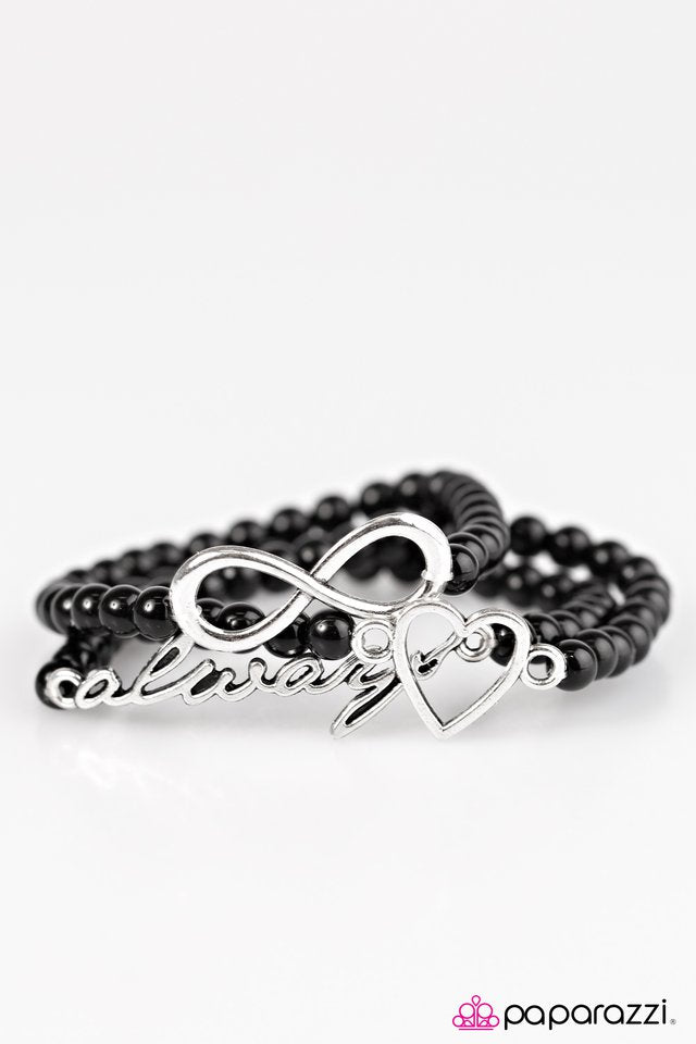 Paparazzi ♥ Forever In Fashion - Black ♥ Bracelet