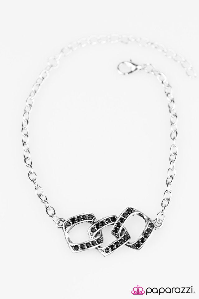 Paparazzi ♥ Urban Retreat - Black ♥ Bracelet