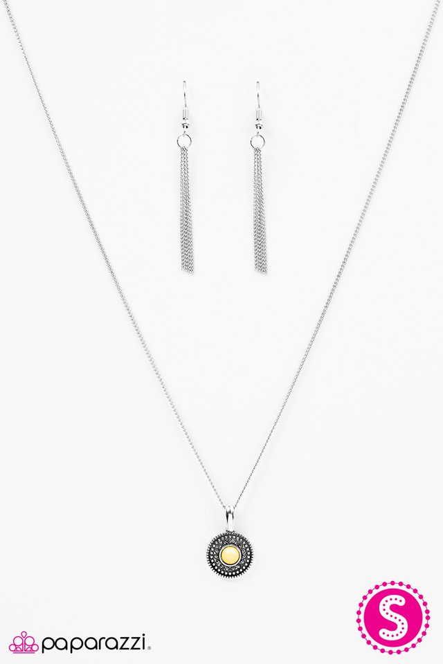 Paparazzi ♥ Always Sunny - Yellow ♥ Necklace